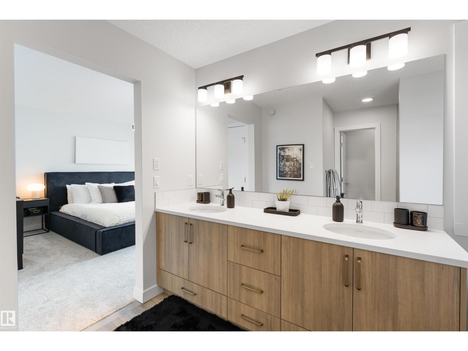 784 Bank DR - 56