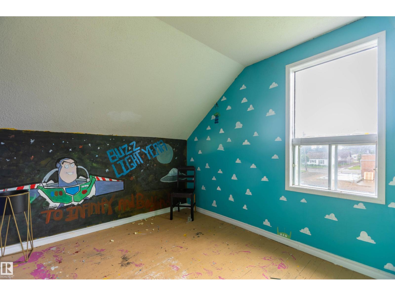 5016 49 ST - 10