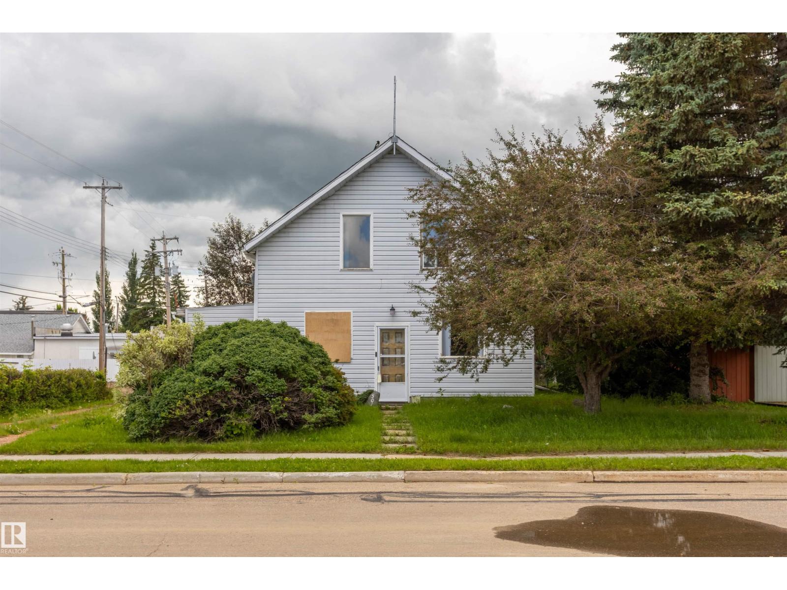5016 49 ST - 20