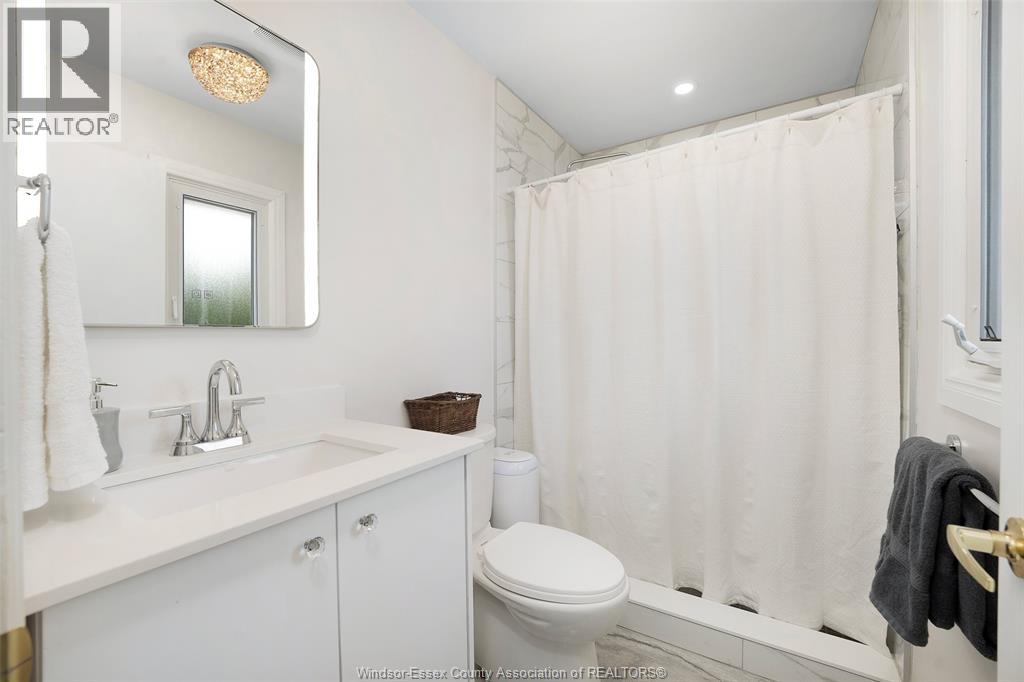 255 FORT STREET - 20