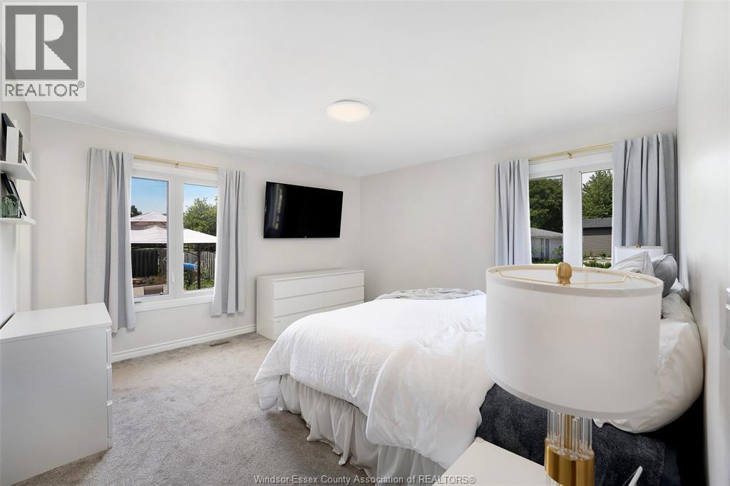 255 FORT STREET - 18