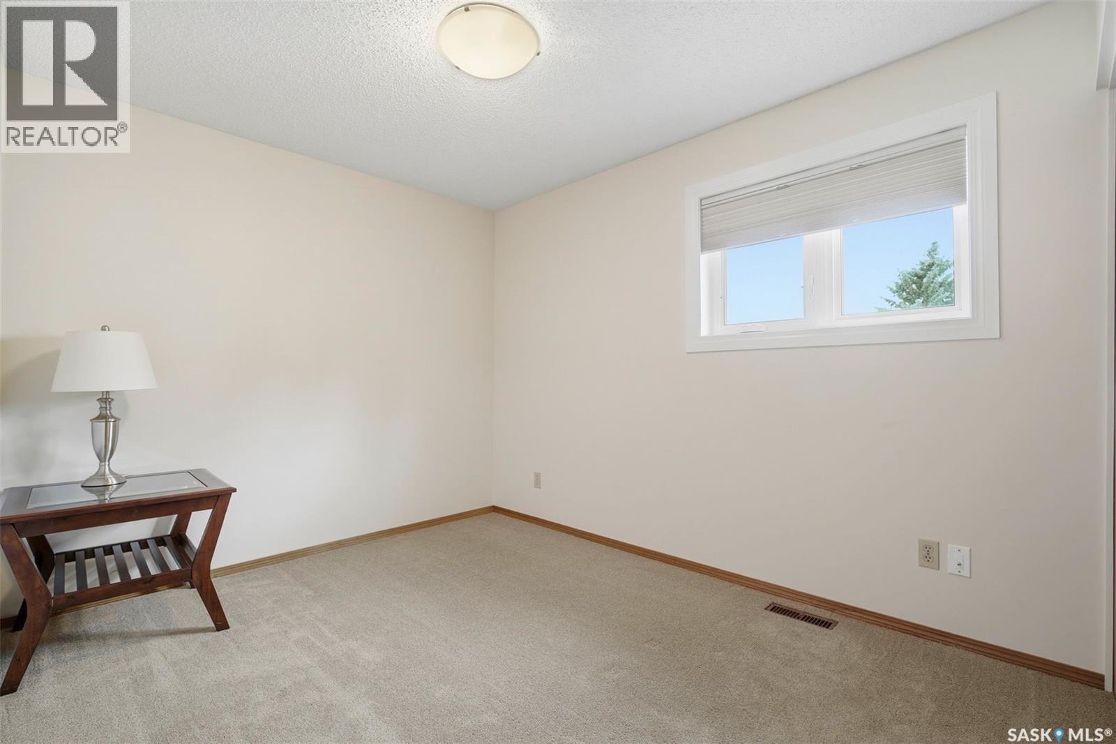 547 Whitewood CRESCENT — photo 22