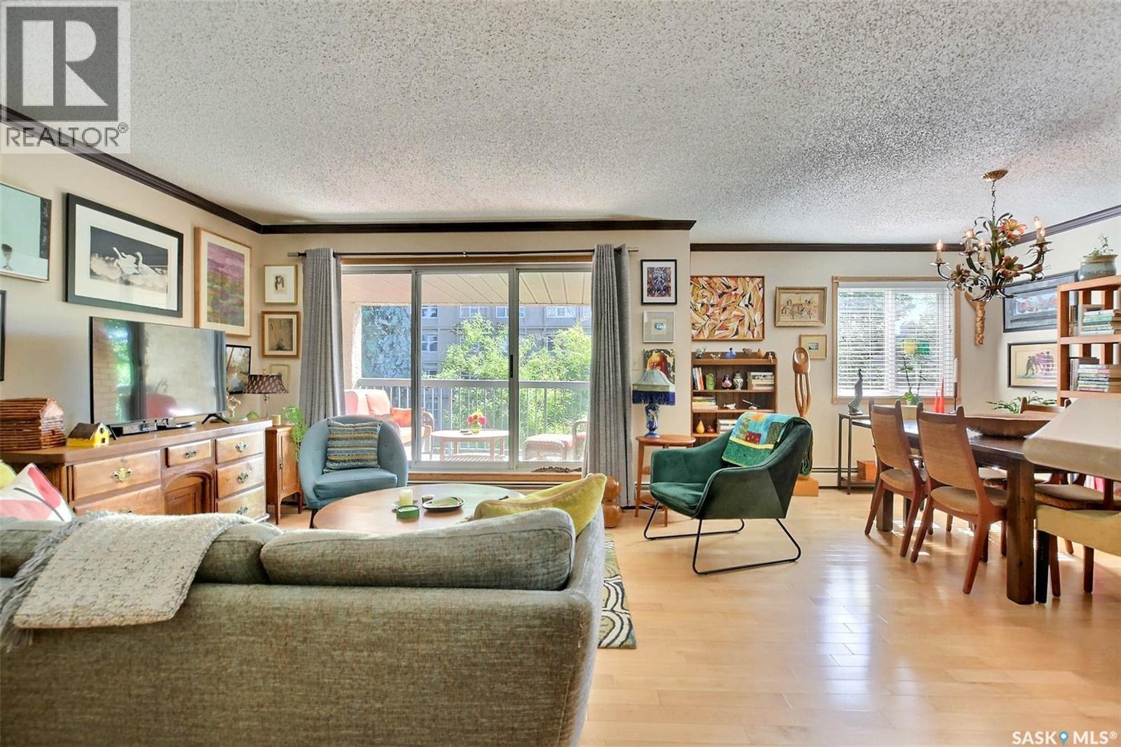 304 2160 Cornwall STREET - photo 2