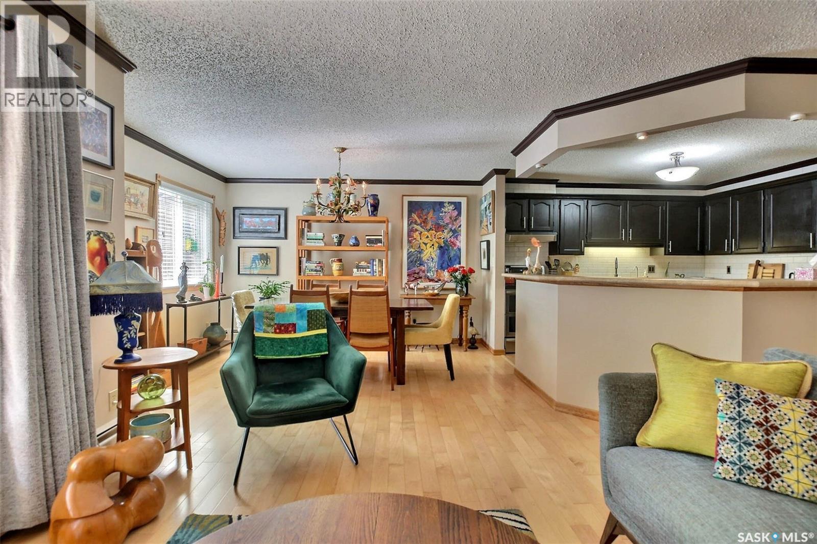 304 2160 Cornwall STREET - photo 4