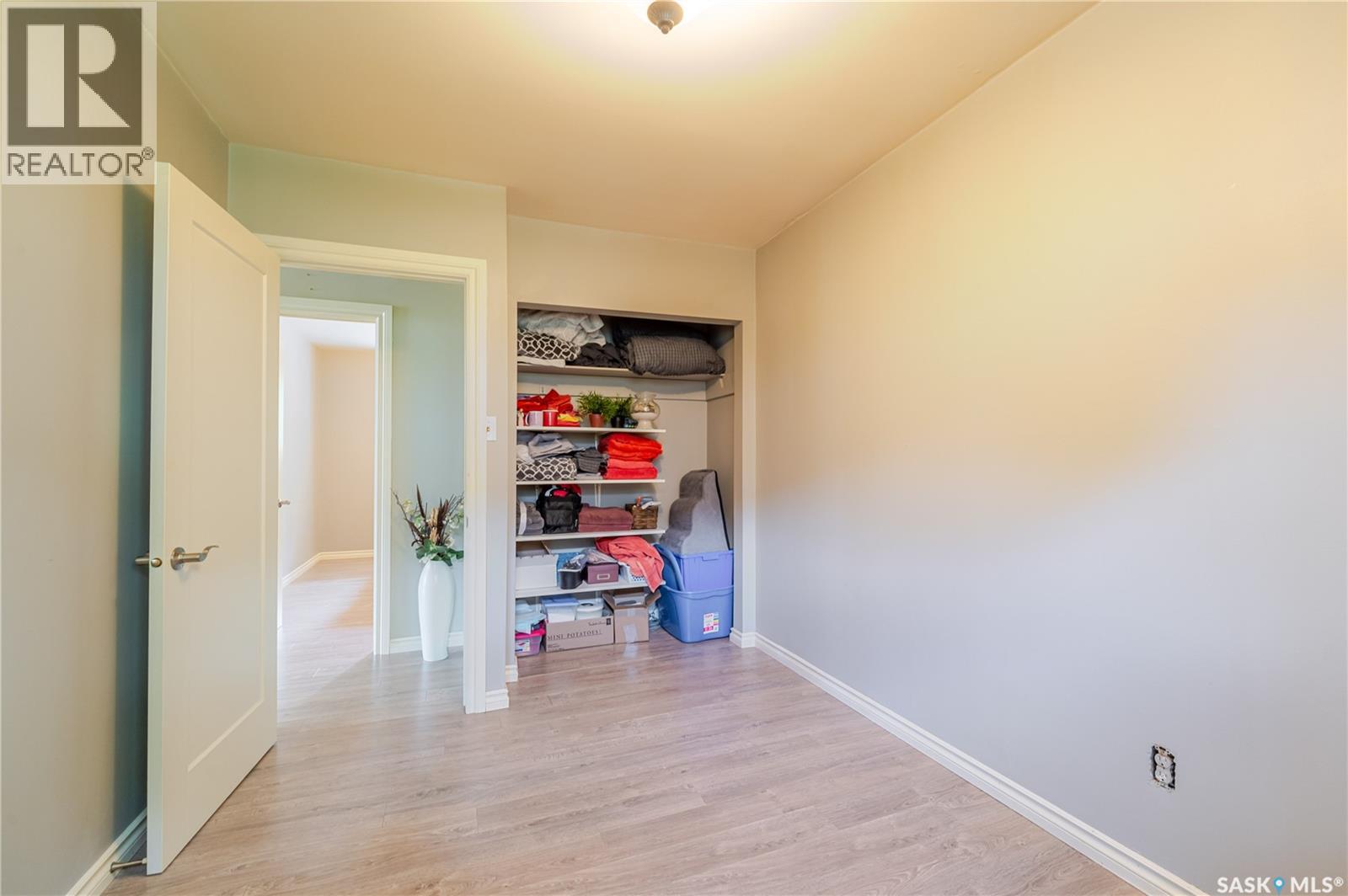 1014 Hopkins CRESCENT - 22