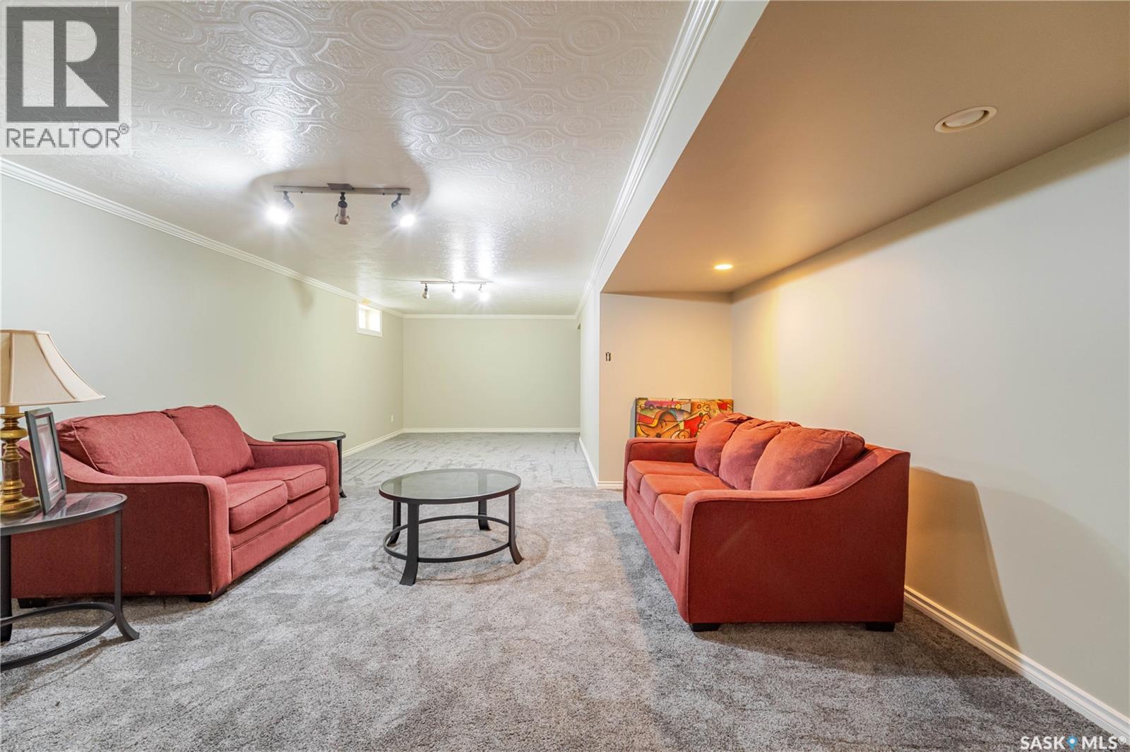 1014 Hopkins CRESCENT - 29