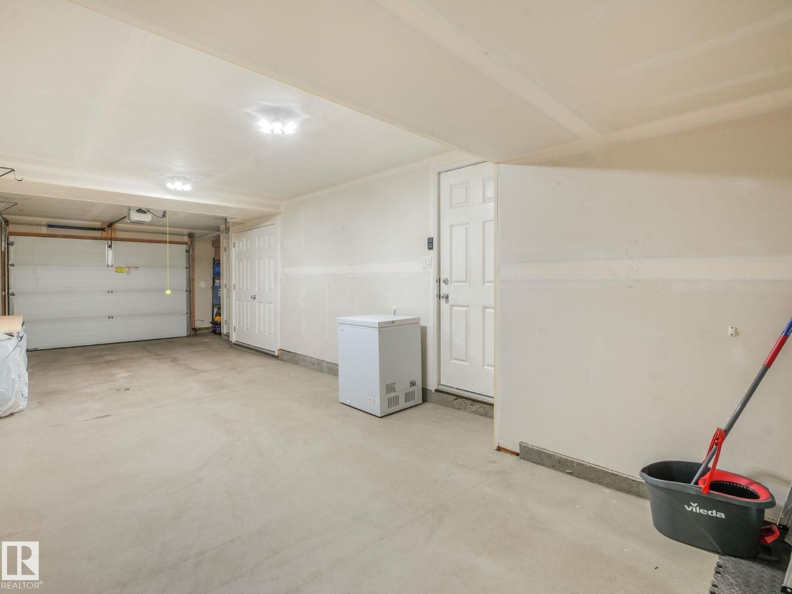#55 4470 PROWSE RD SW - 39