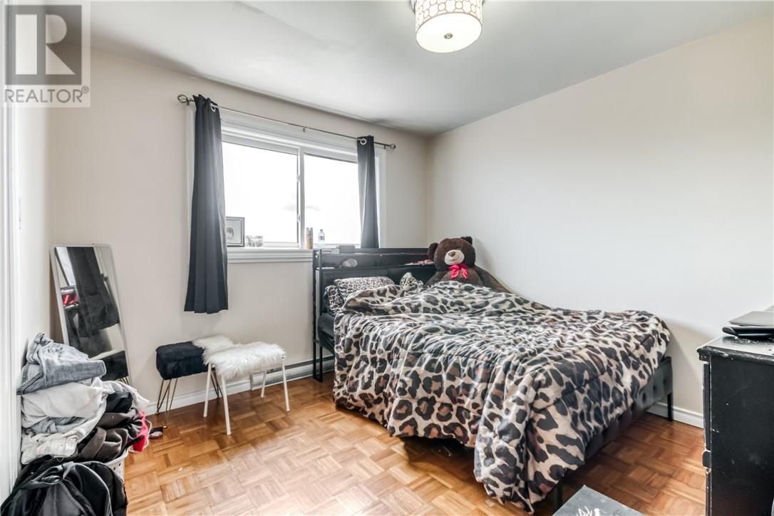 265 Montcalm Avenue - Image 12