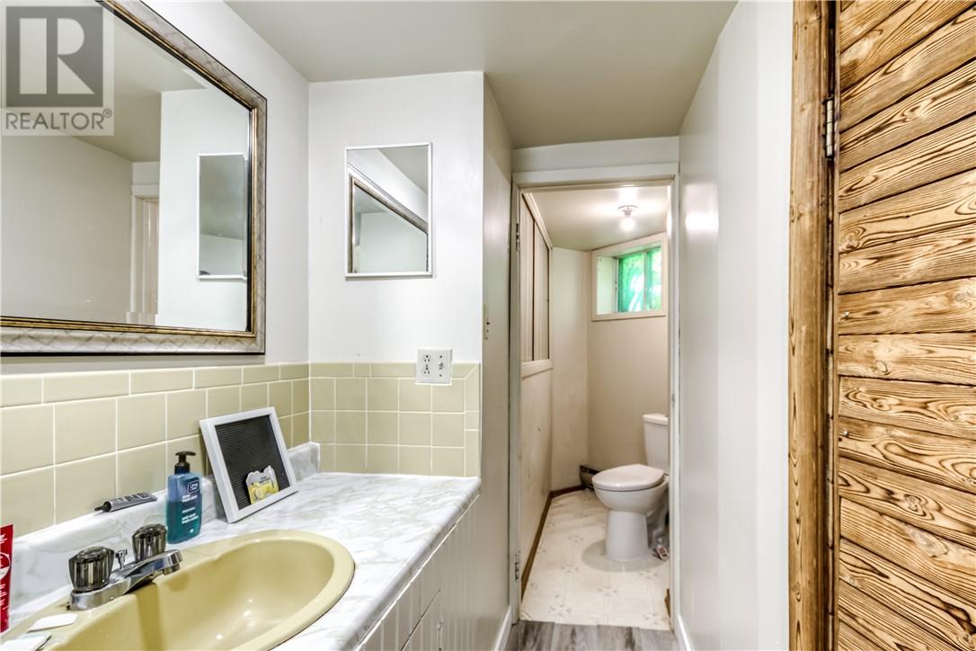265 Montcalm Avenue - Image 19