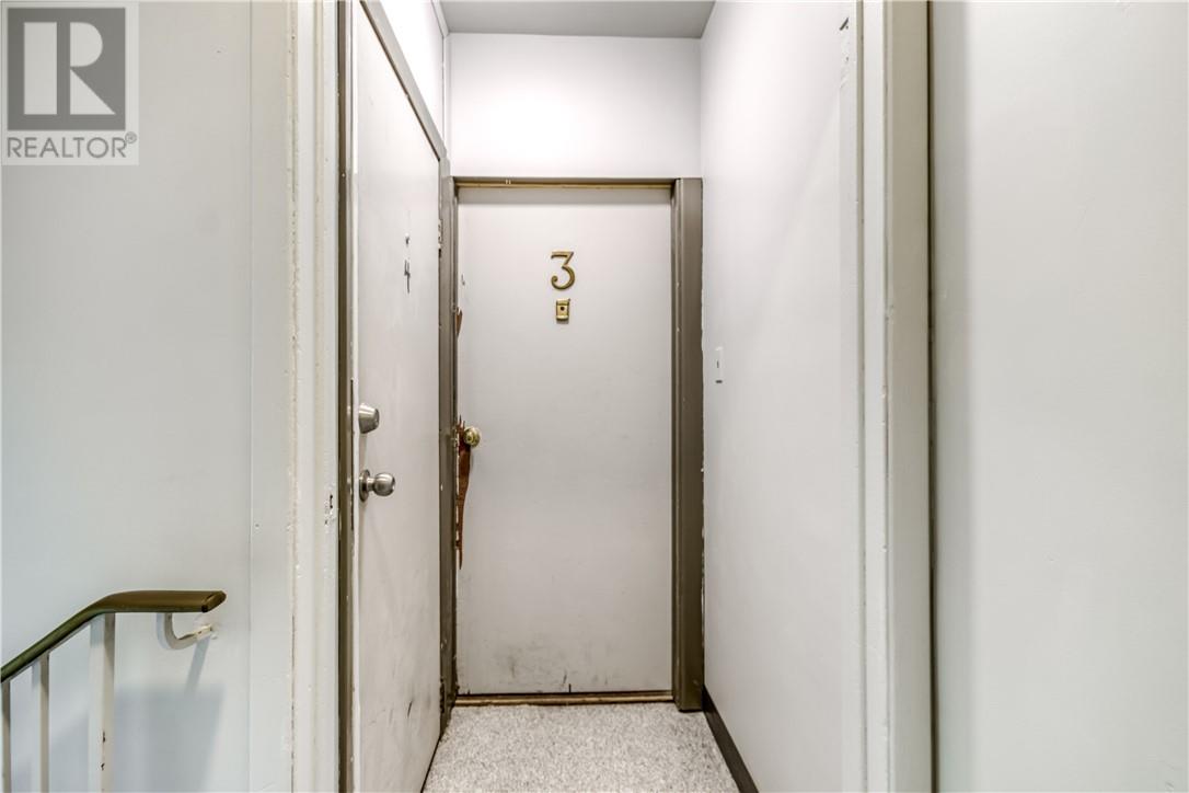265 Montcalm Avenue - Image 24