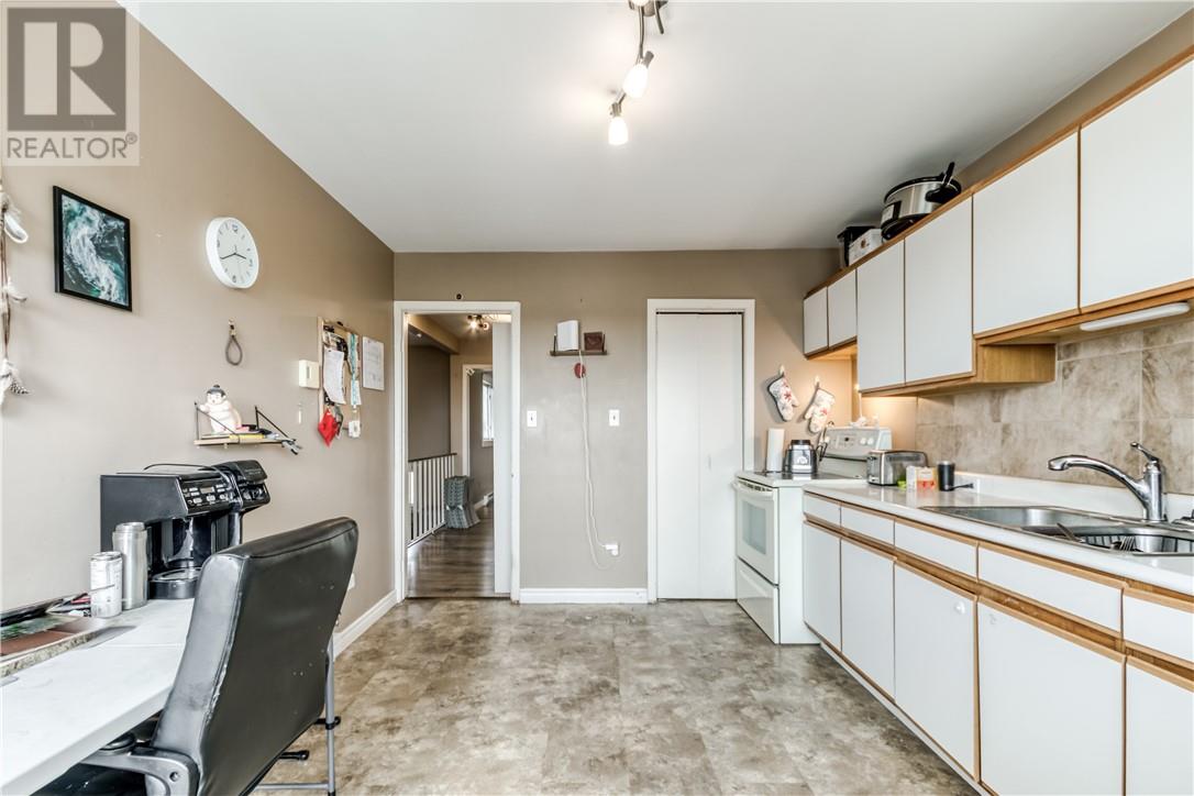 265 Montcalm Avenue - Image 26