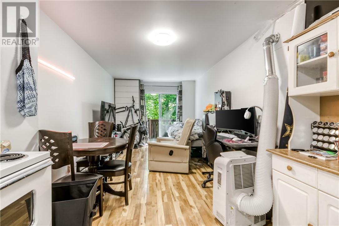 265 Montcalm Avenue - 51