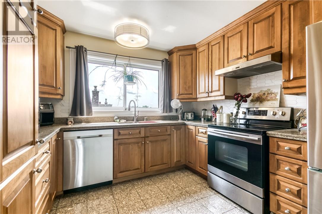 265 Montcalm Avenue - Image 8