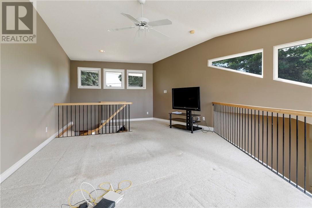 494 Helens Point - 20