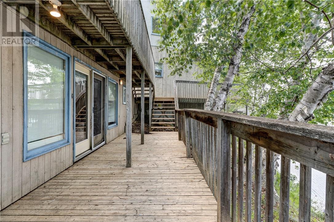 494 Helens Point - 30