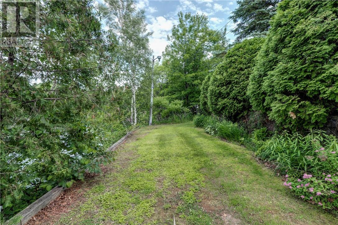 494 Helens Point - 34