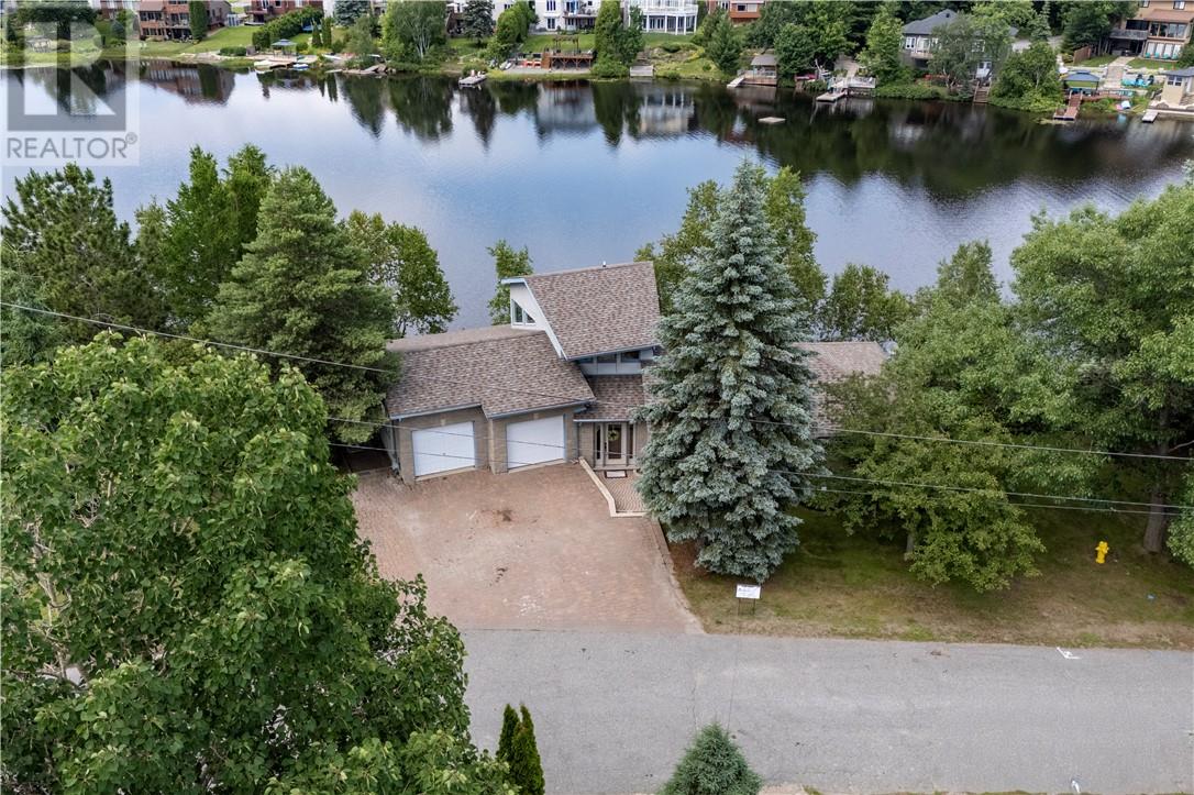 494 Helens Point - 36