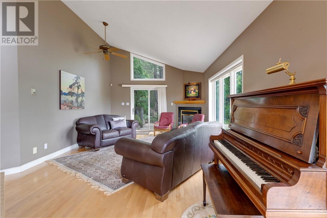 494 Helens Point - 9