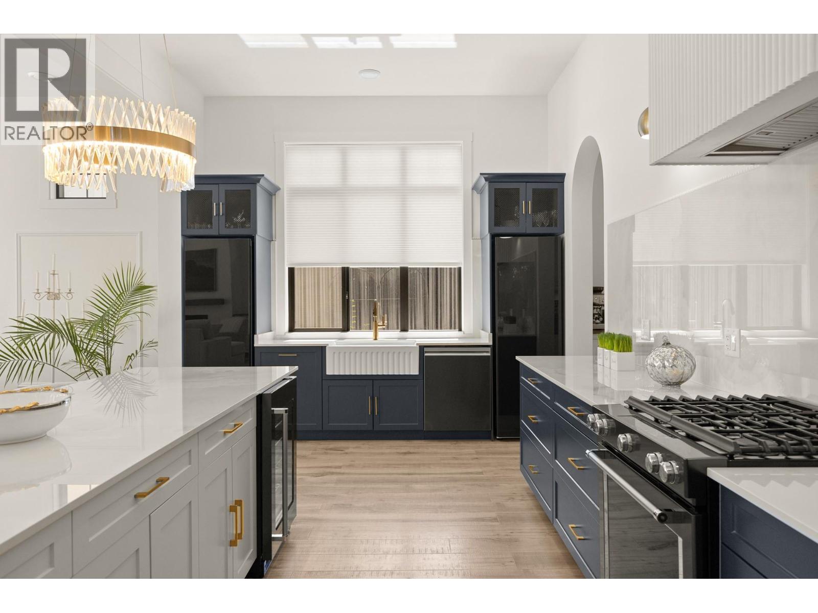 2053 Long Street - 28