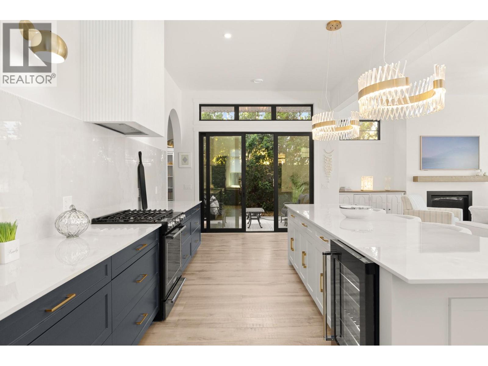 2053 Long Street - 29