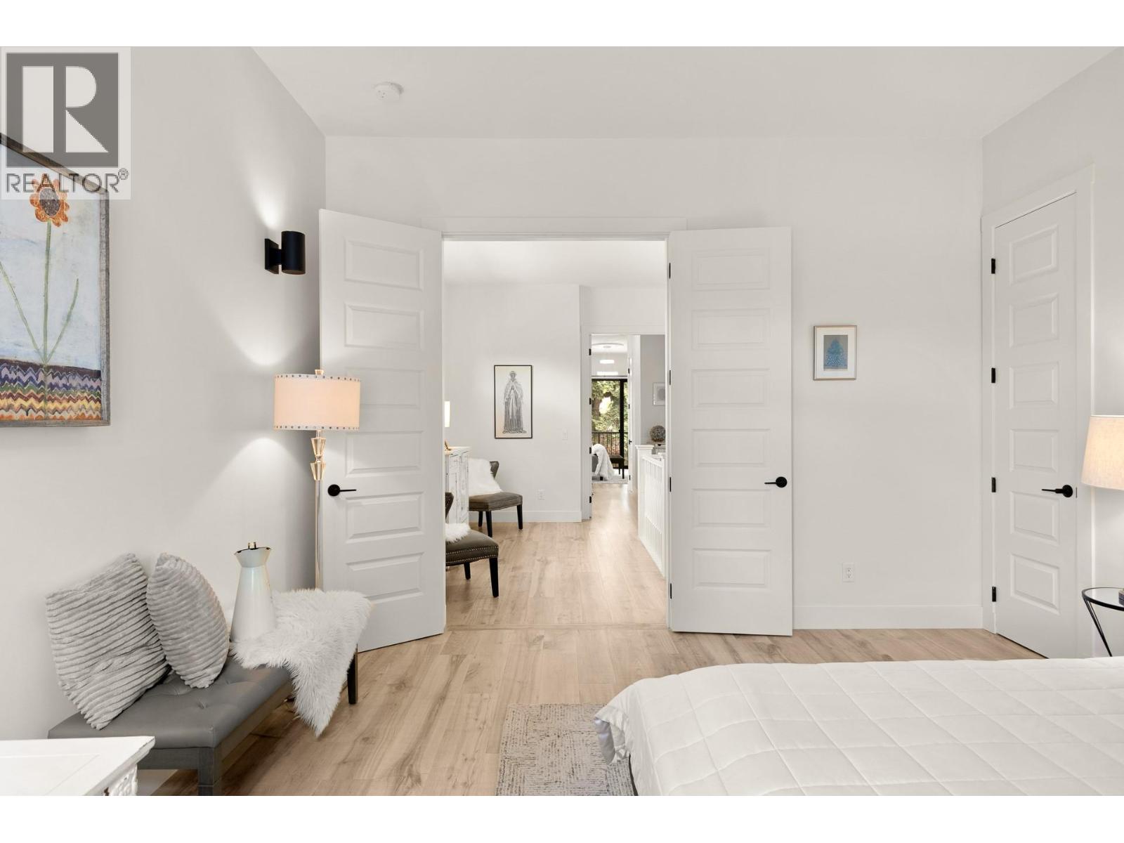 2053 Long Street - 65