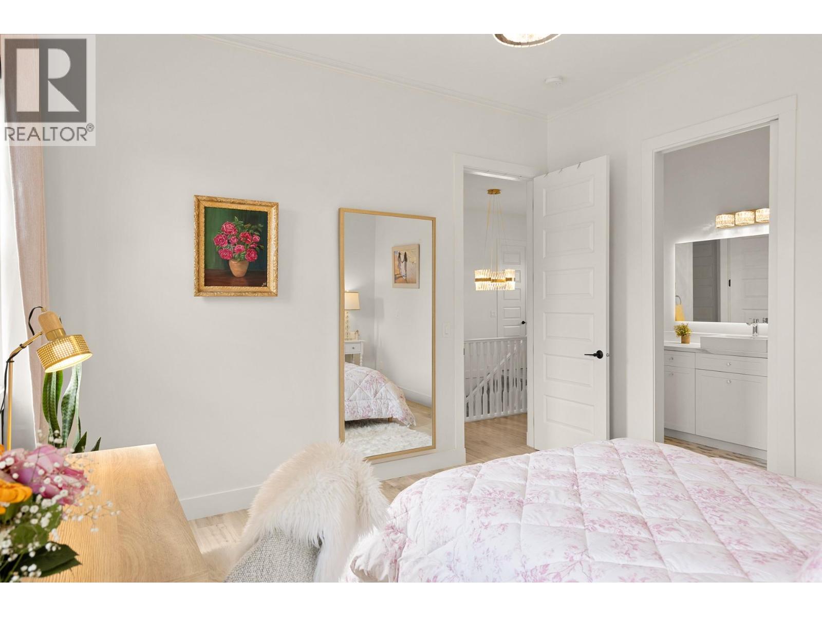 2053 Long Street - 57