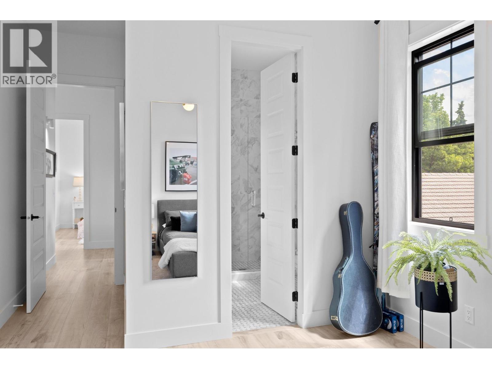 2053 Long Street - 62