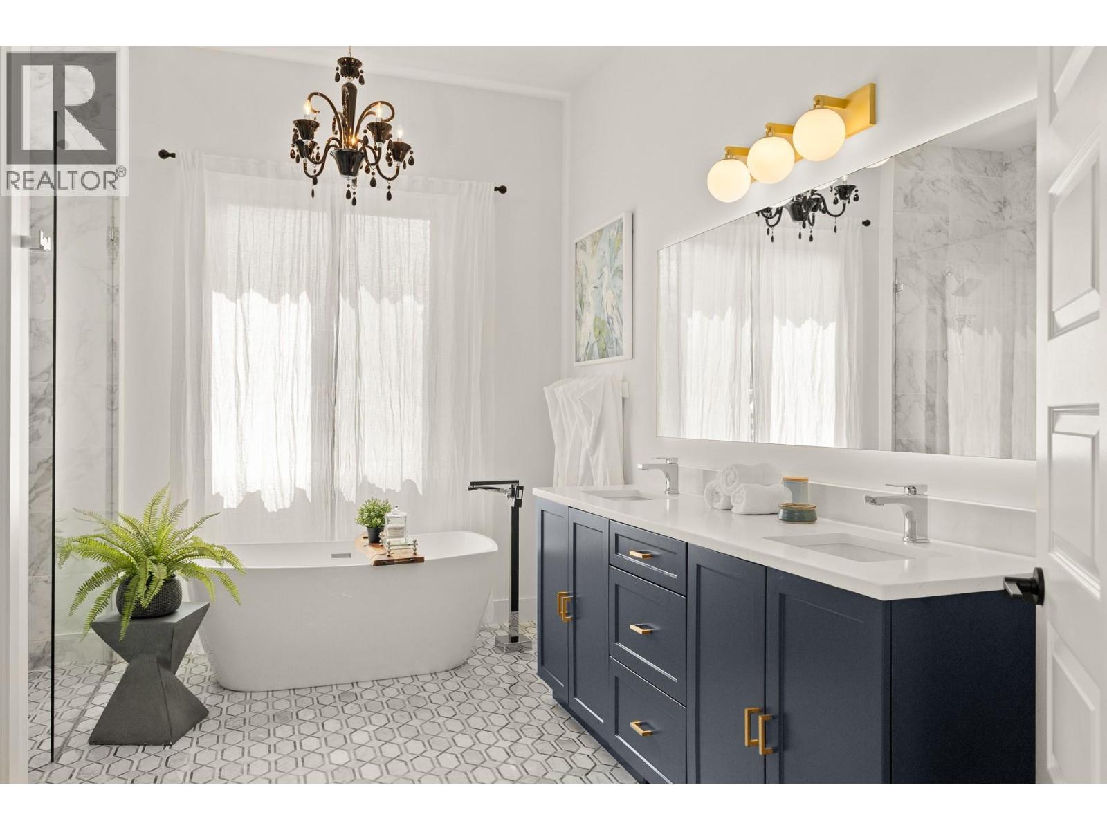 2053 Long Street - 53