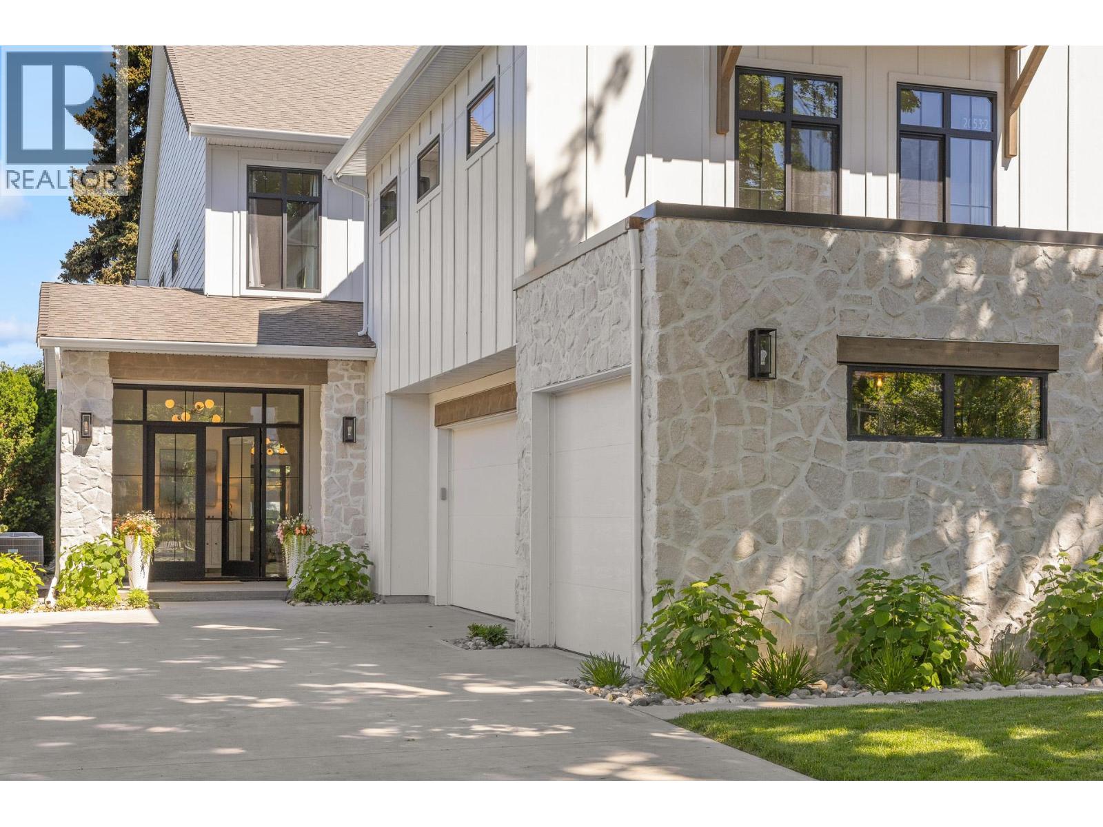 2053 Long Street - 2