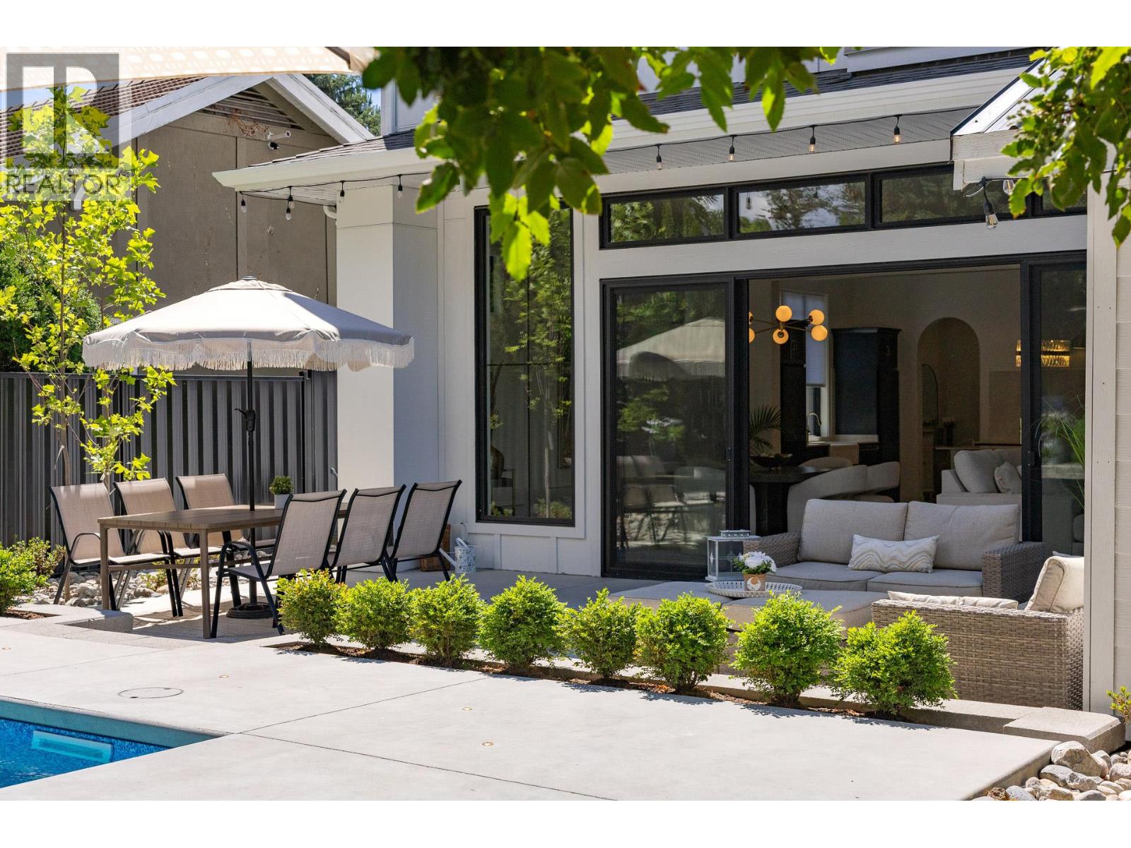 2053 Long Street - 75