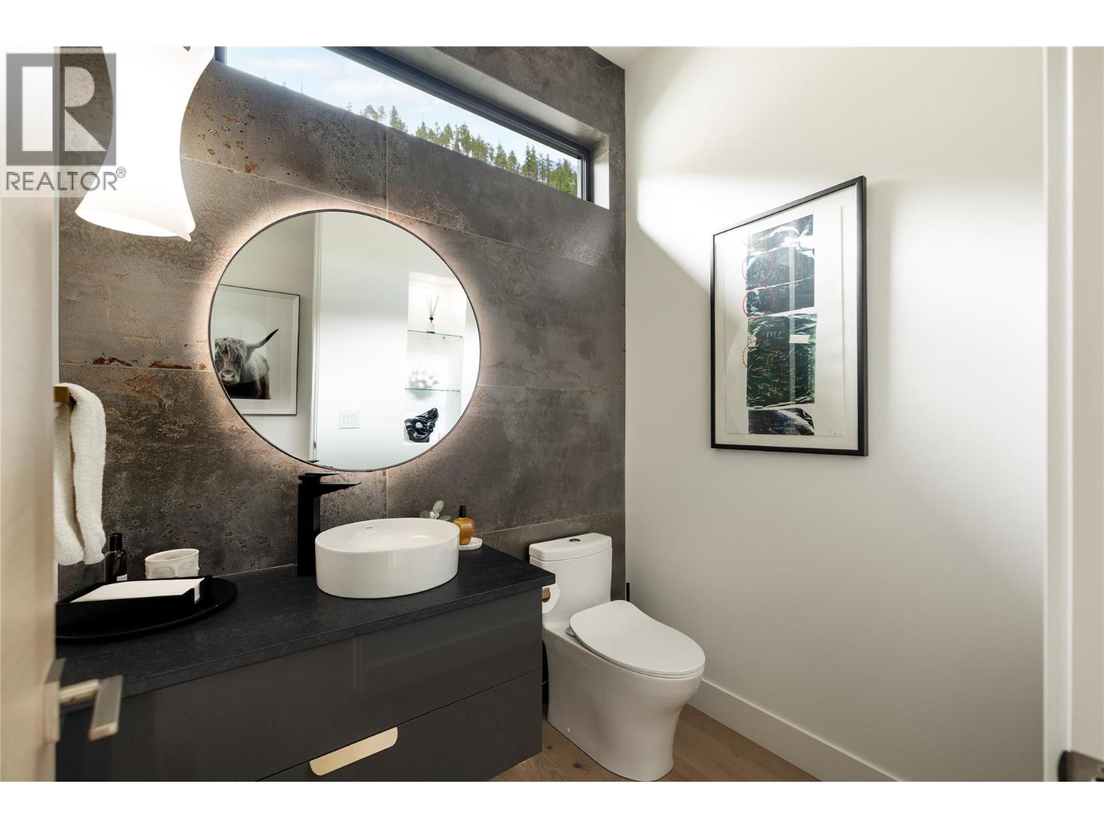  602 Clifton Court, Kelowna