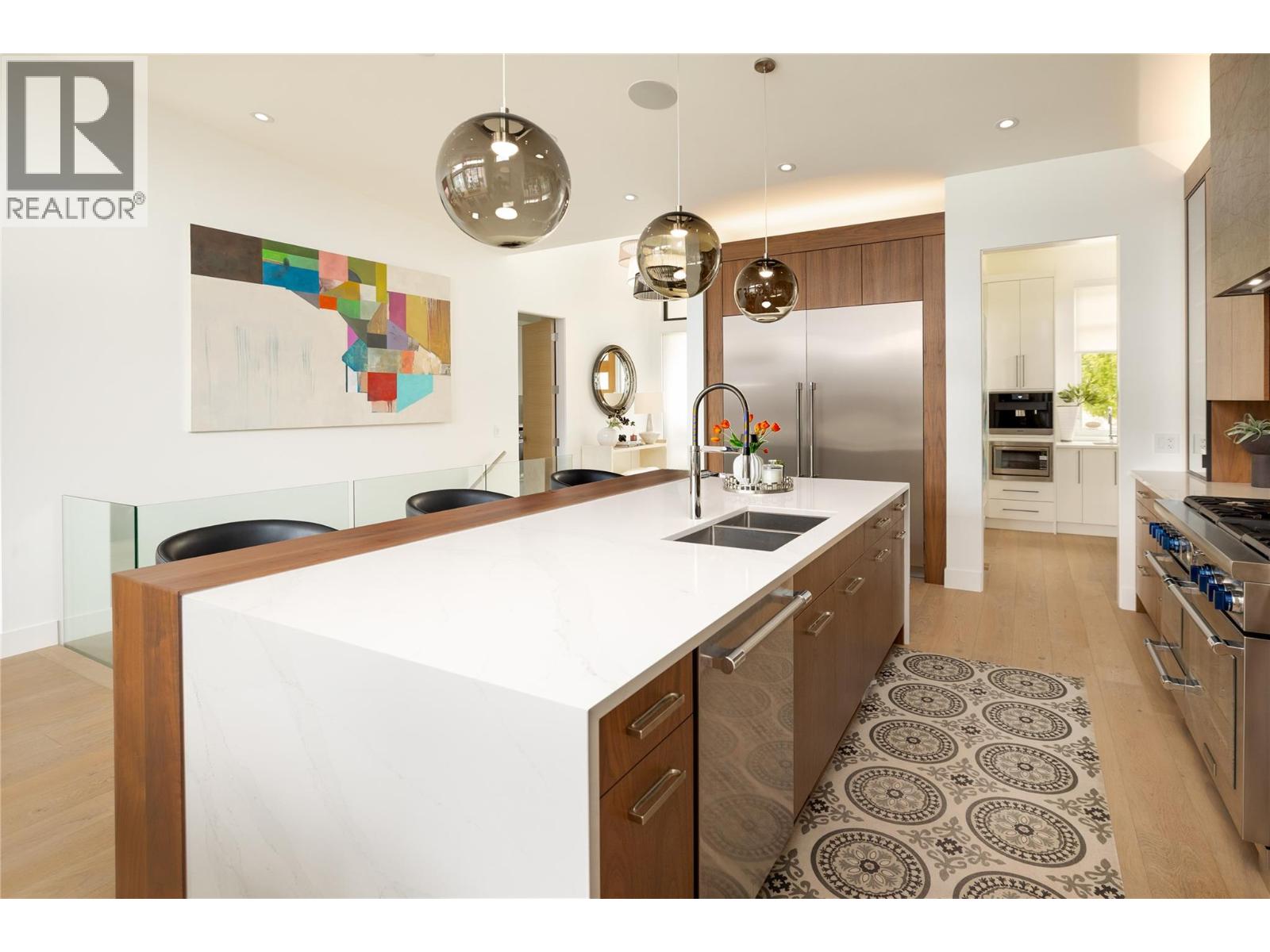  602 Clifton Court, Kelowna
