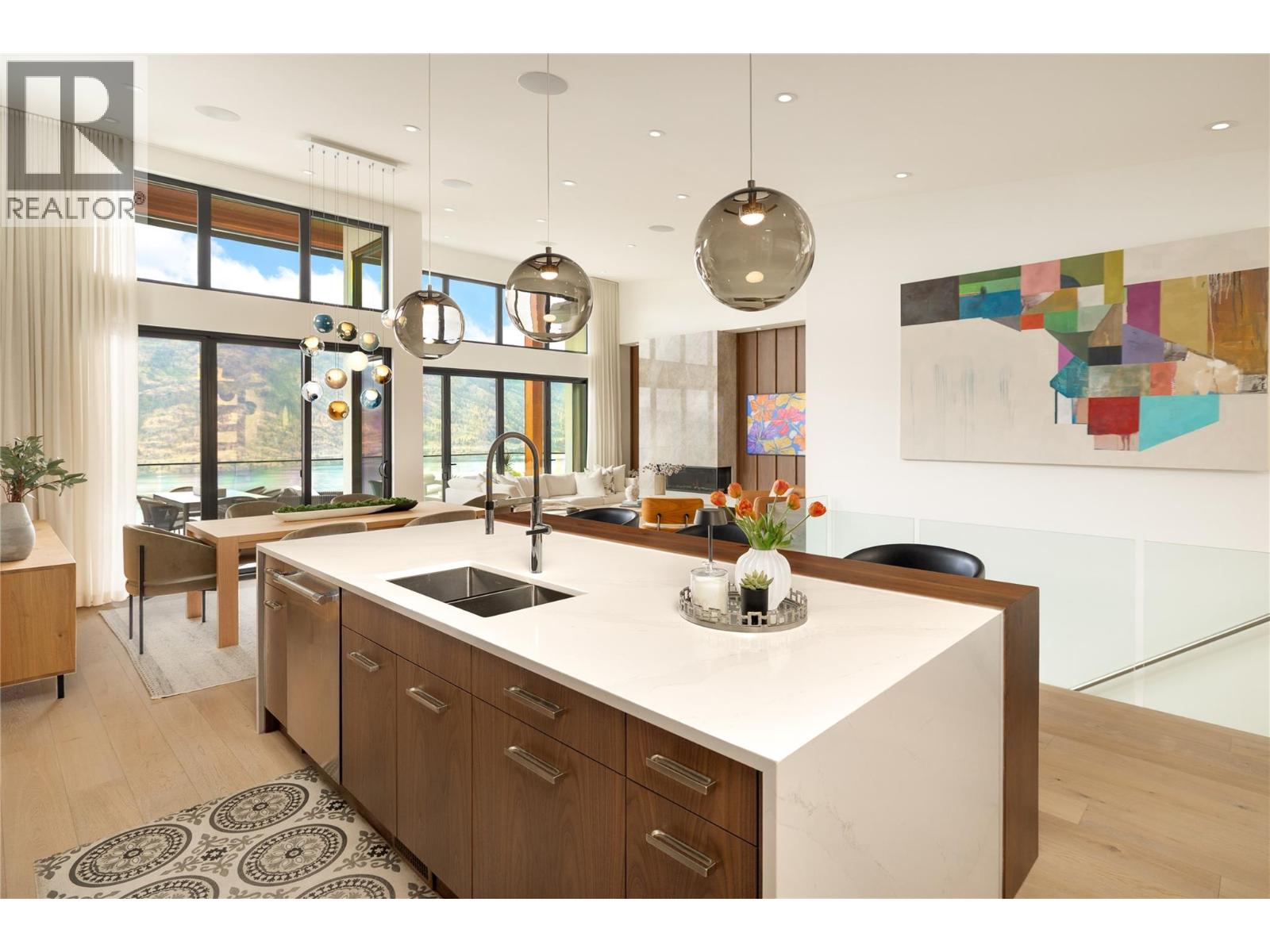  602 Clifton Court, Kelowna