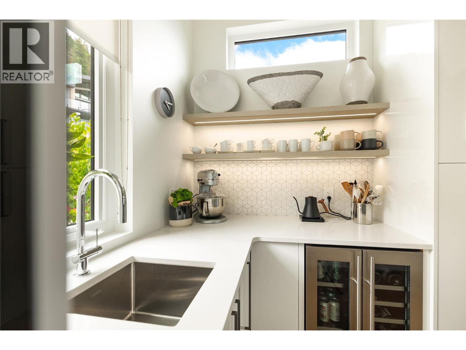  602 Clifton Court, Kelowna