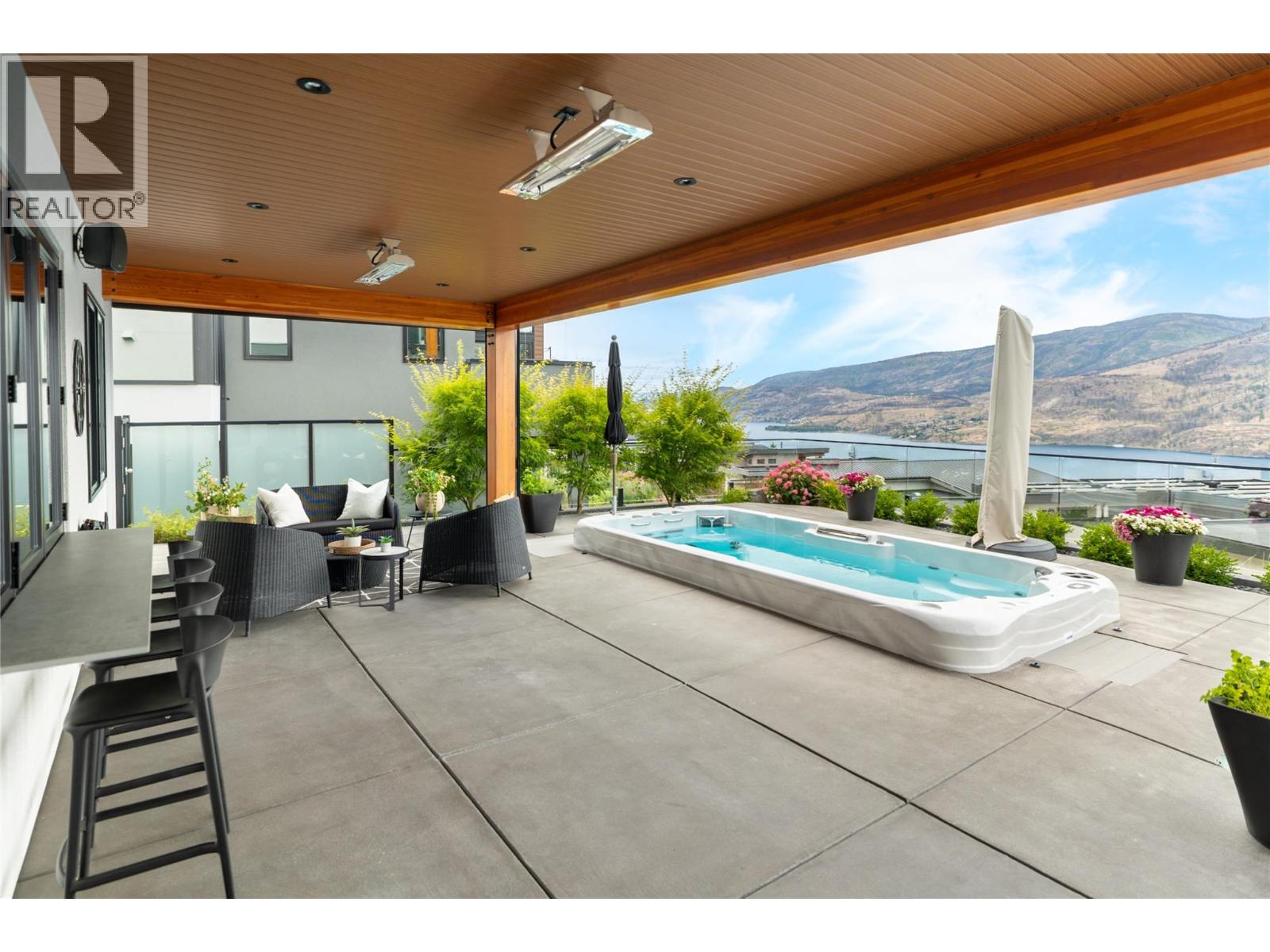  602 Clifton Court, Kelowna