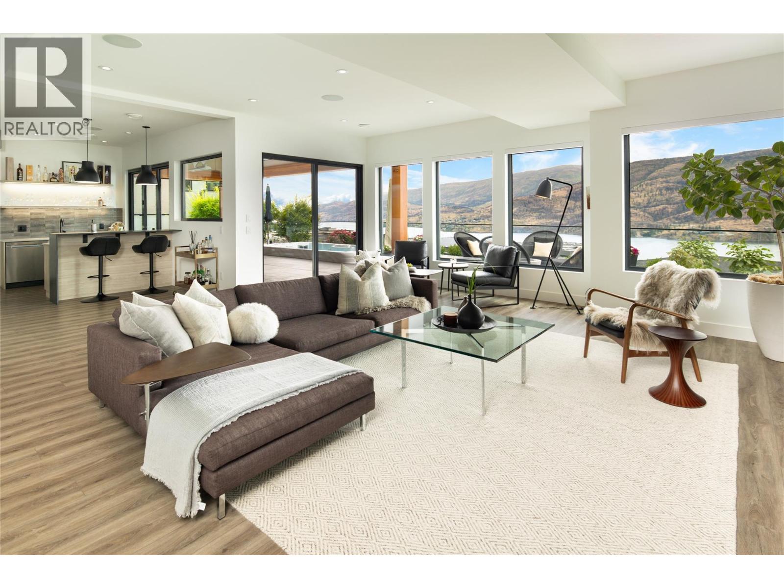  602 Clifton Court, Kelowna