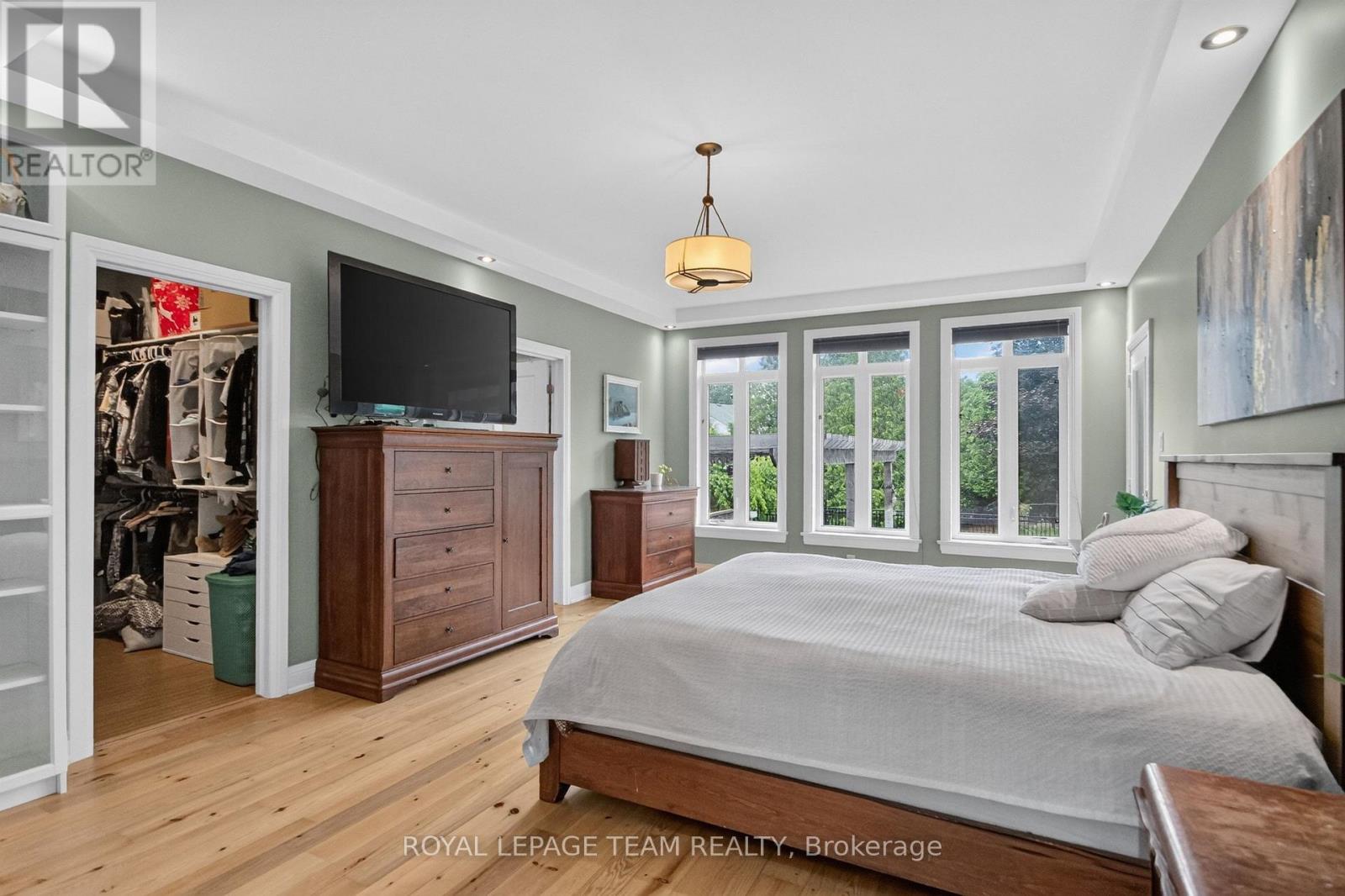 6 Bed, 5 Bath House for Sale in Ottawa – 1801 CEDARLAKES WAY, Ottawa – MLS# X13524182 - Image 18