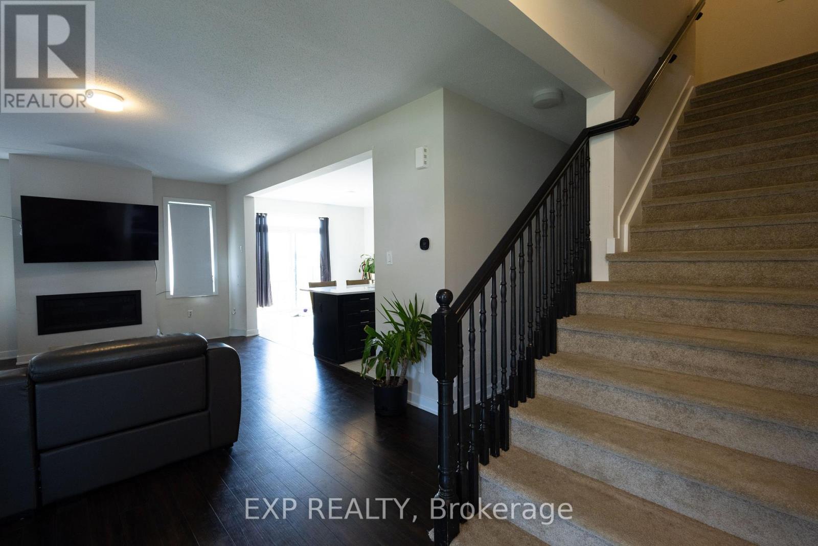 4 Bed, 3 Bath House for Rent in Ottawa – 1038 SHOWMAN STREET, Ottawa – MLS# X13530400 - Image 11