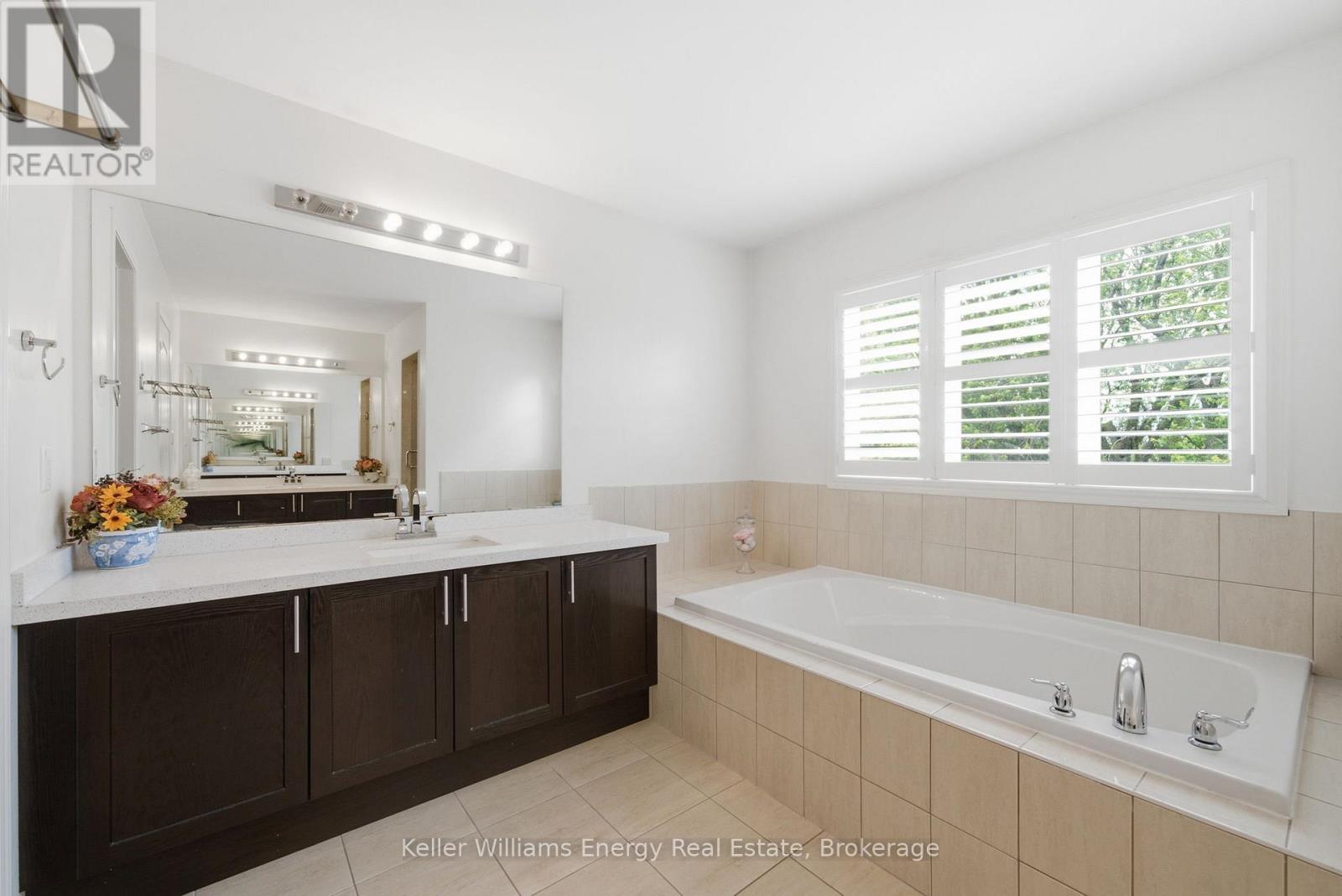 26 SUNDERLAND MEADOWS DRIVE - 21