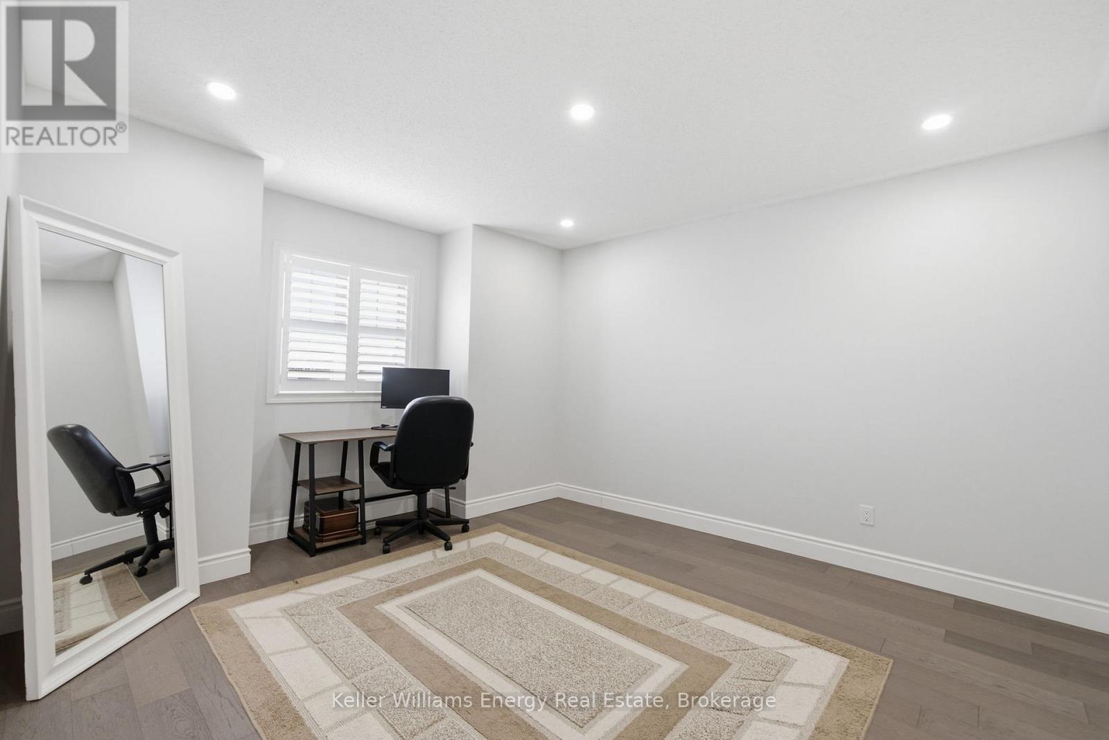 26 SUNDERLAND MEADOWS DRIVE - 30