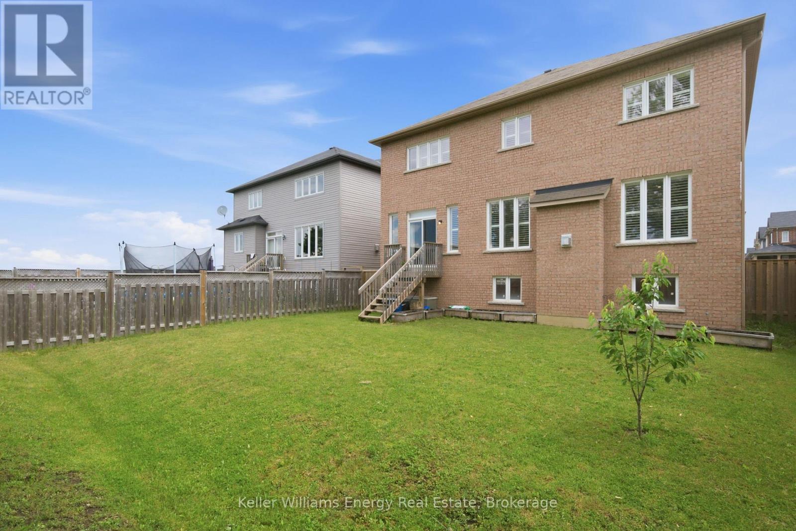 26 SUNDERLAND MEADOWS DRIVE - 32