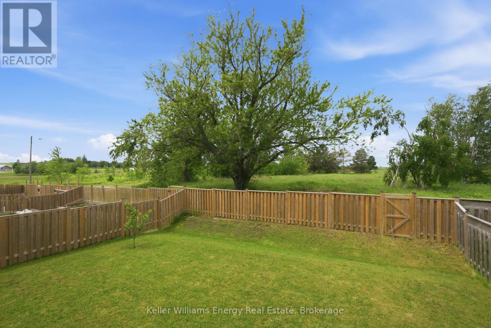 26 SUNDERLAND MEADOWS DRIVE - 33