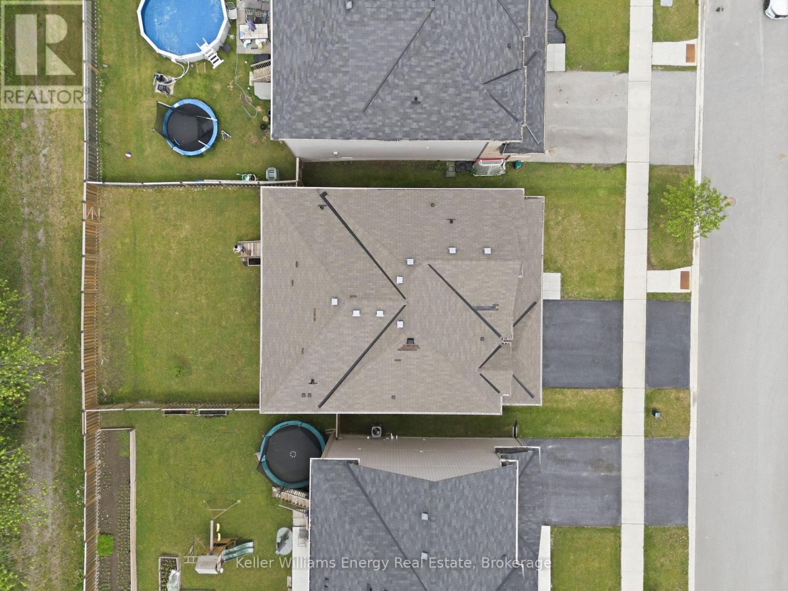 26 SUNDERLAND MEADOWS DRIVE - 34