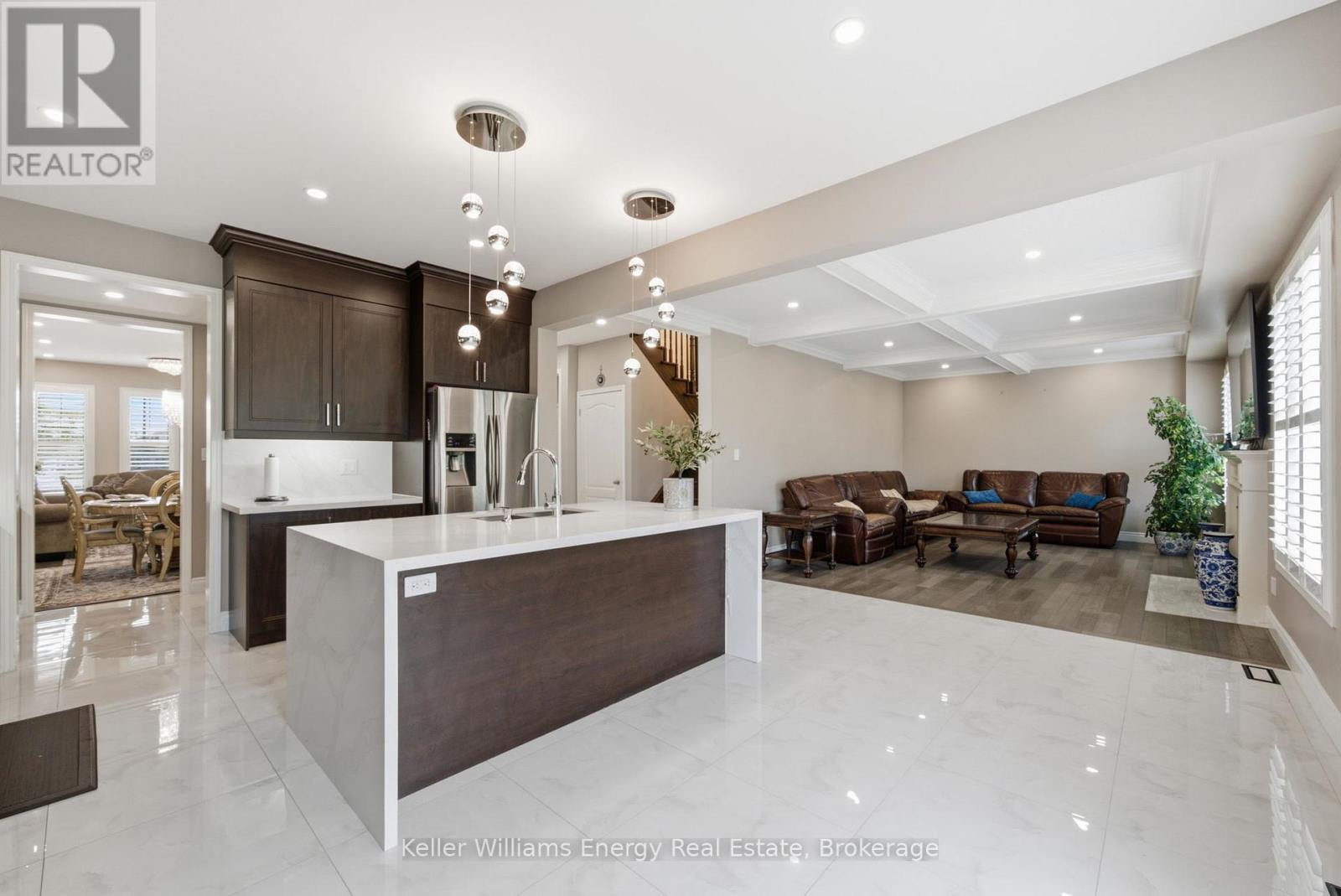 26 SUNDERLAND MEADOWS DRIVE - 8