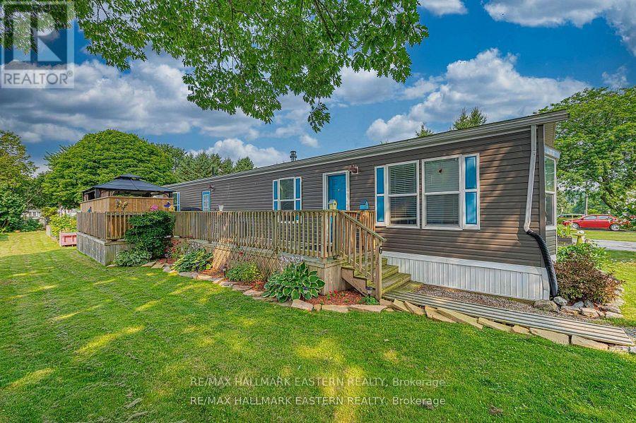 6 HILLVIEW DRIVE - 1