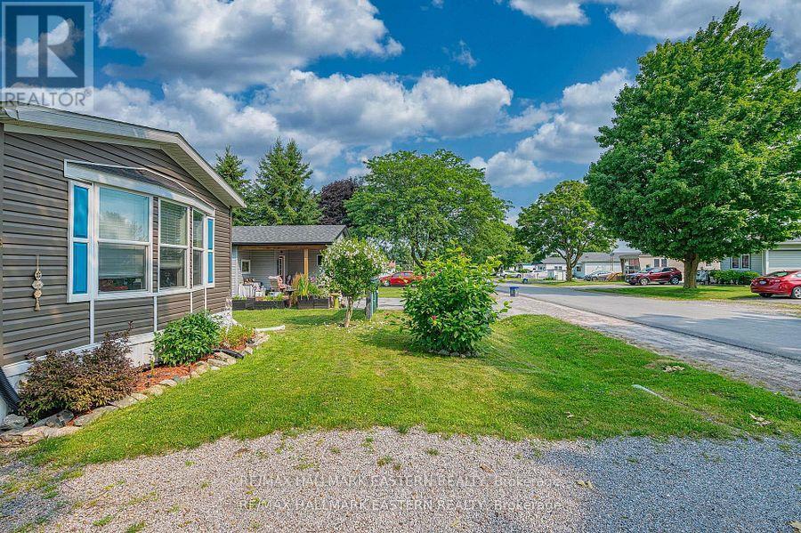 6 HILLVIEW DRIVE - 22