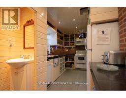 Bathroom - 1463 Highway 7a, Kawartha Lakes, ON L0A1A0 Photo 12