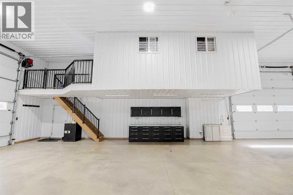 5, 711058 Range Road 64 - 41
