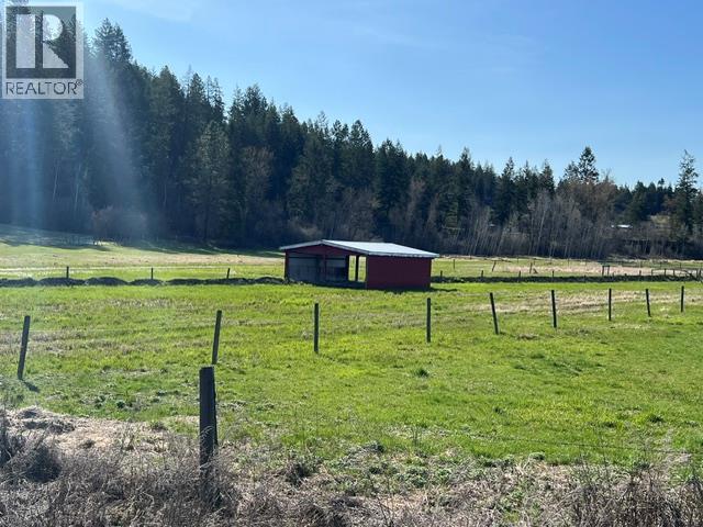 2802 LOWER WYNNDEL Road, Wynndel — photo 3