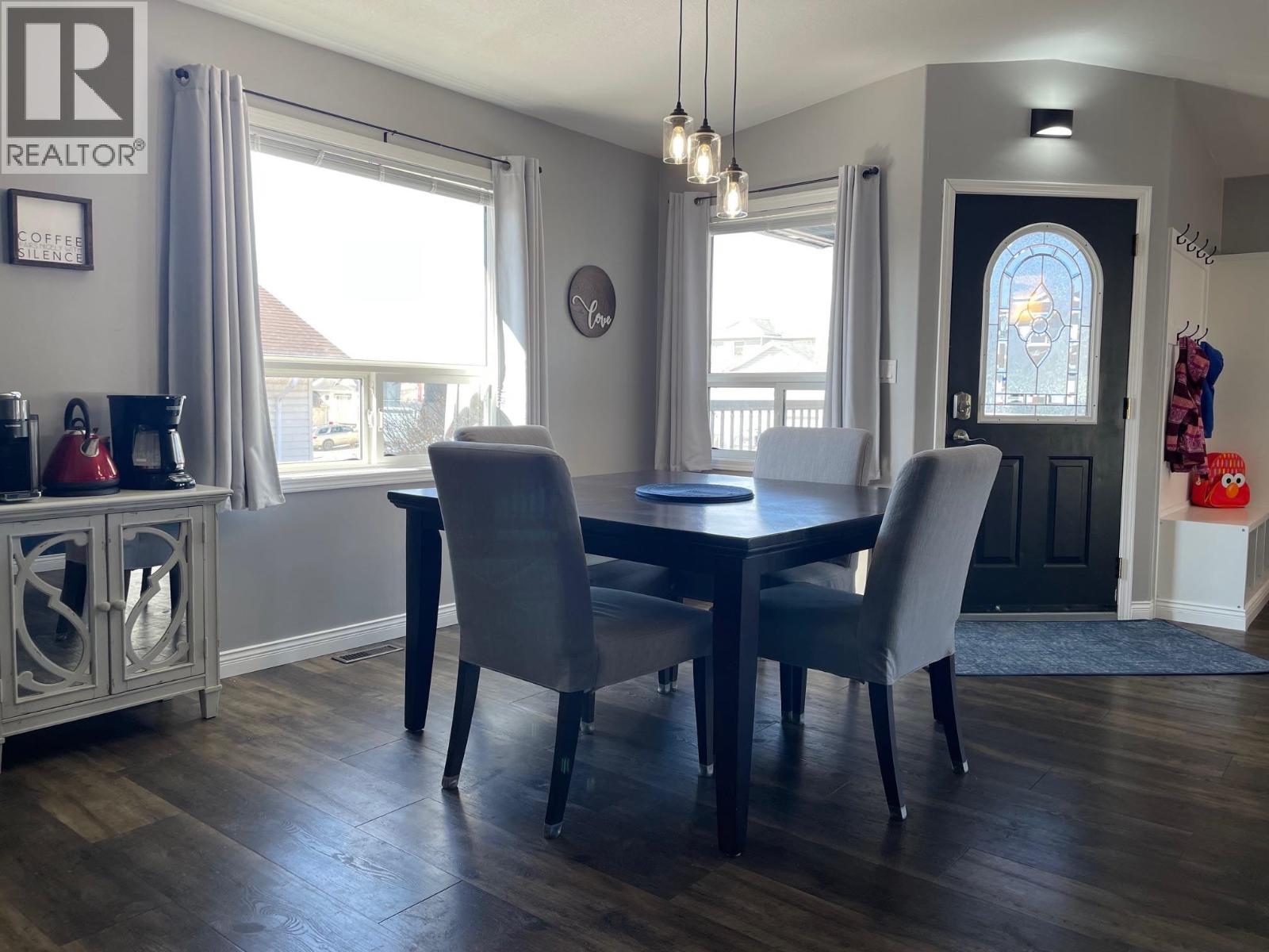 5212 HALLMARK CRESCENT - 10